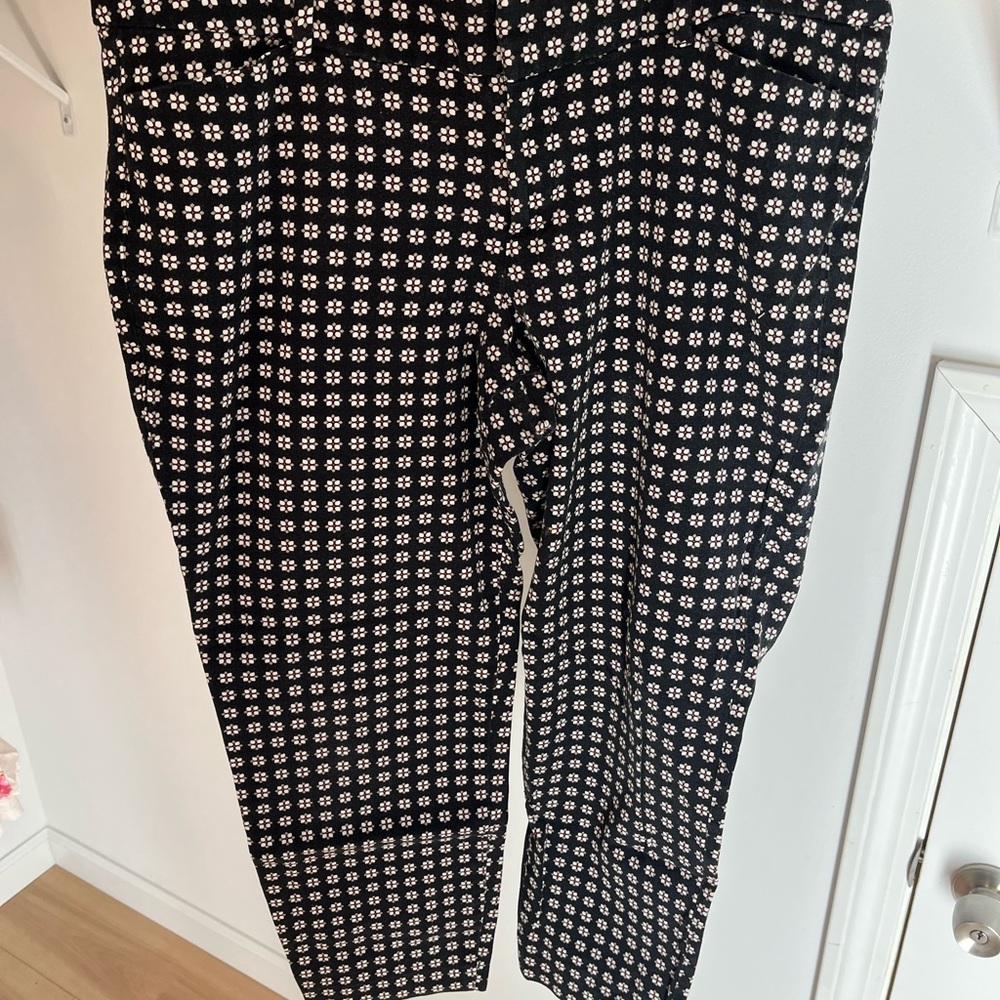 Black and White Cropped Polka Dot Pants